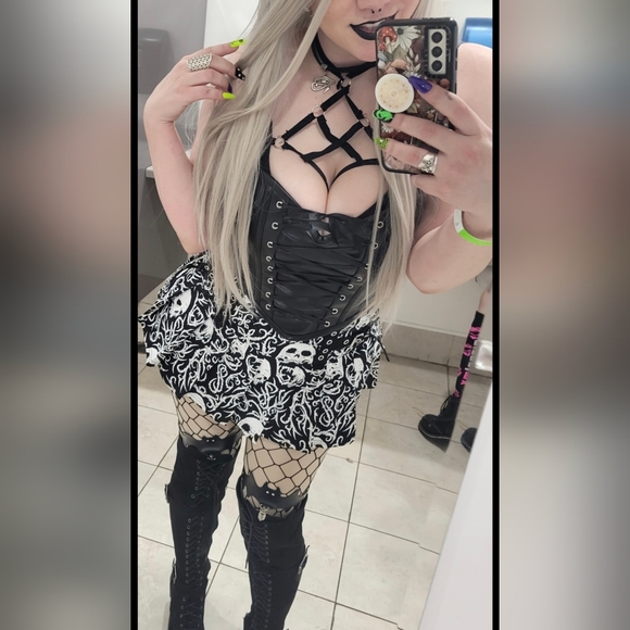 Meet your Posher, Jade - Picture 8 of 8